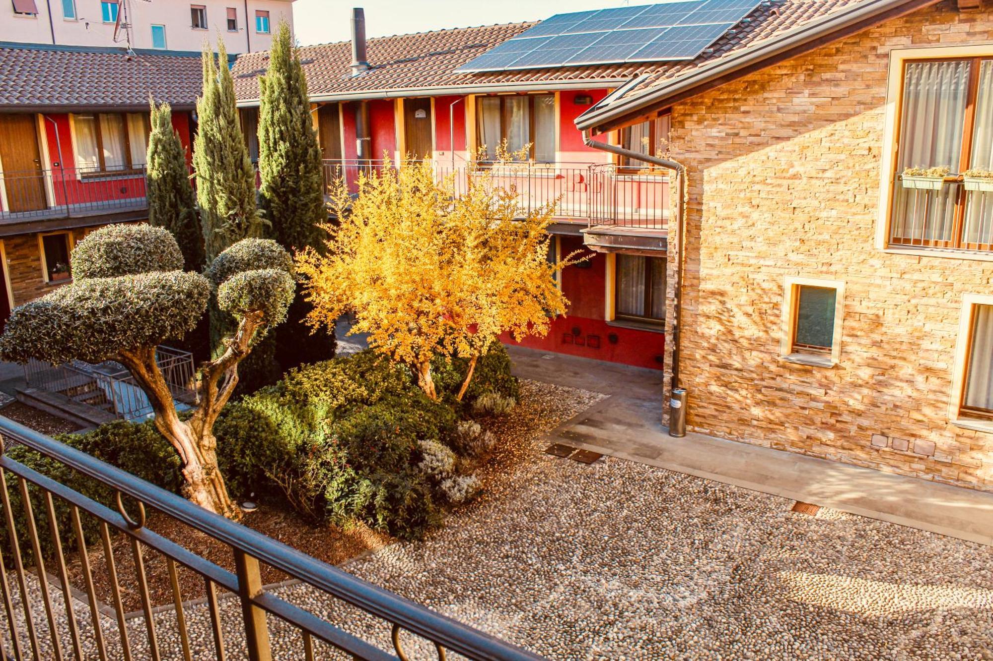 Bergamo Easy Airport Private Parking Apartment Exterior photo