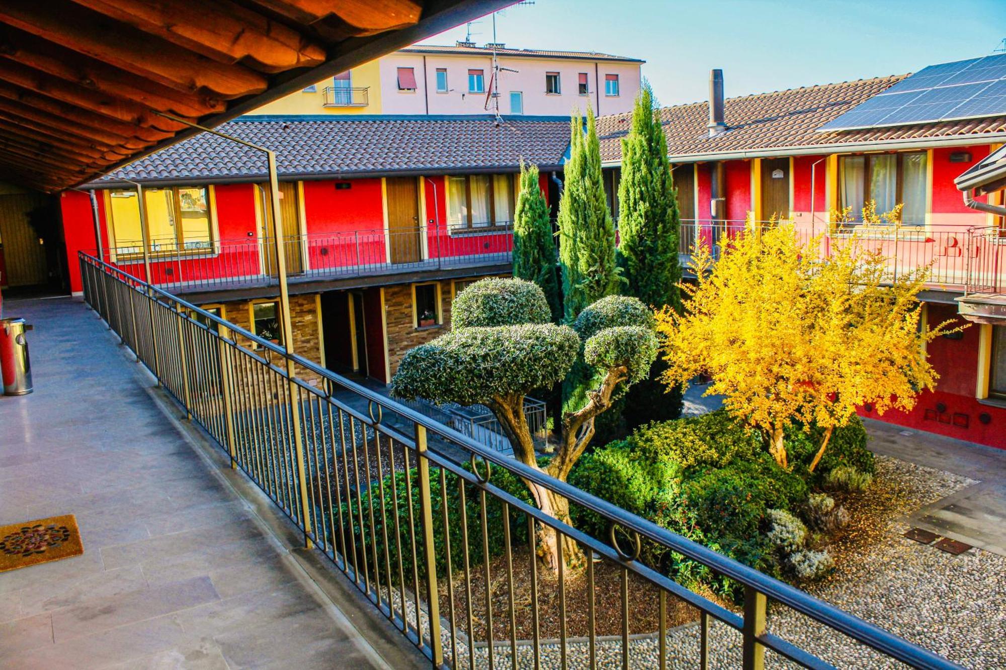 Bergamo Easy Airport Private Parking Apartment Exterior photo
