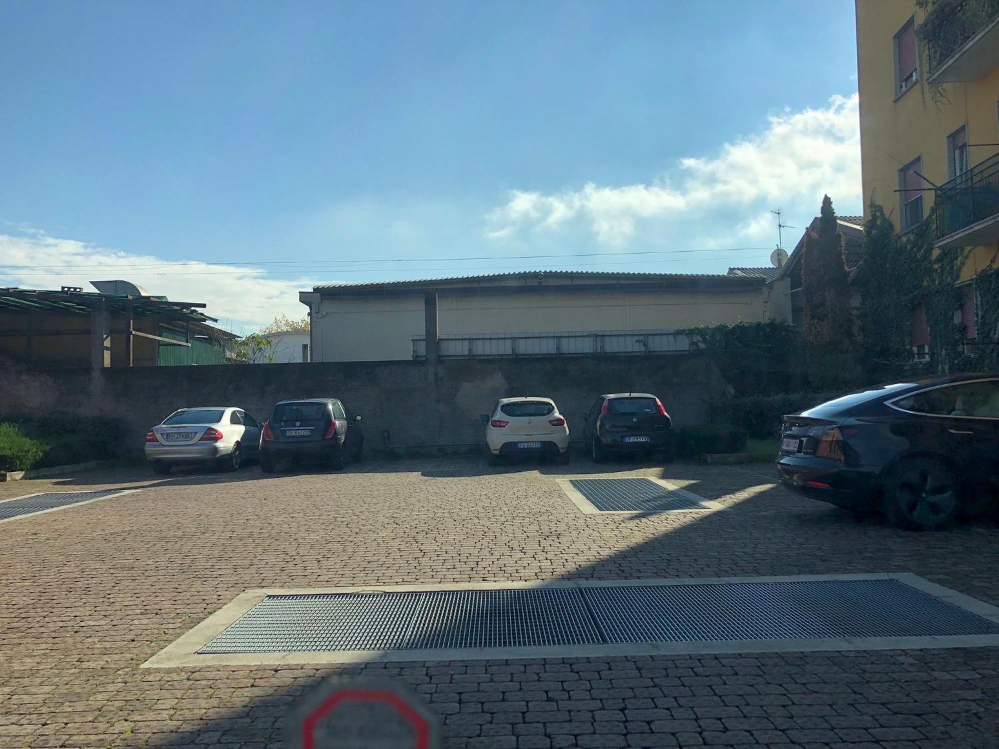 Bergamo Easy Airport Private Parking Apartment Exterior photo